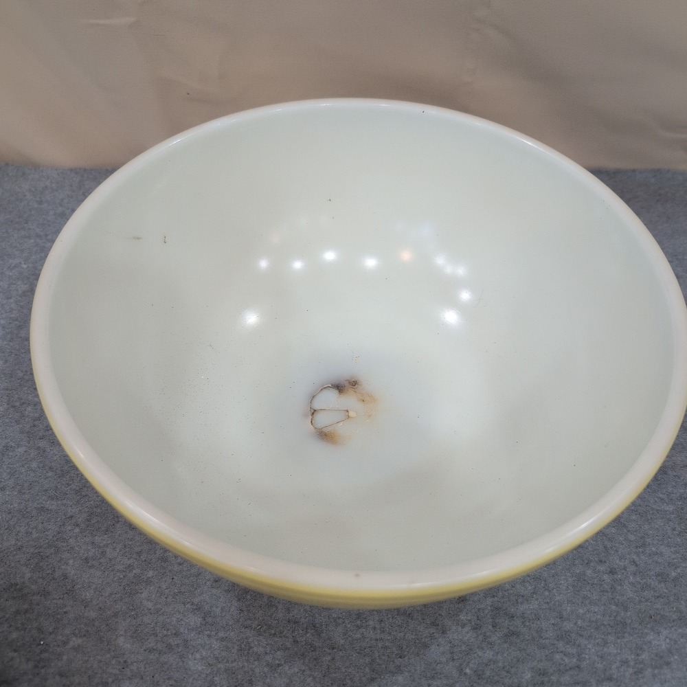 Vintage Yellow Milk Glass Mixing Bowl Mid Century Modern Retro MAJOR FLAW - Picture 2 of 7